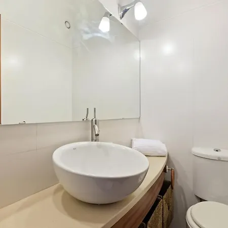 Spacious 3 Bedroom In * Lissabon