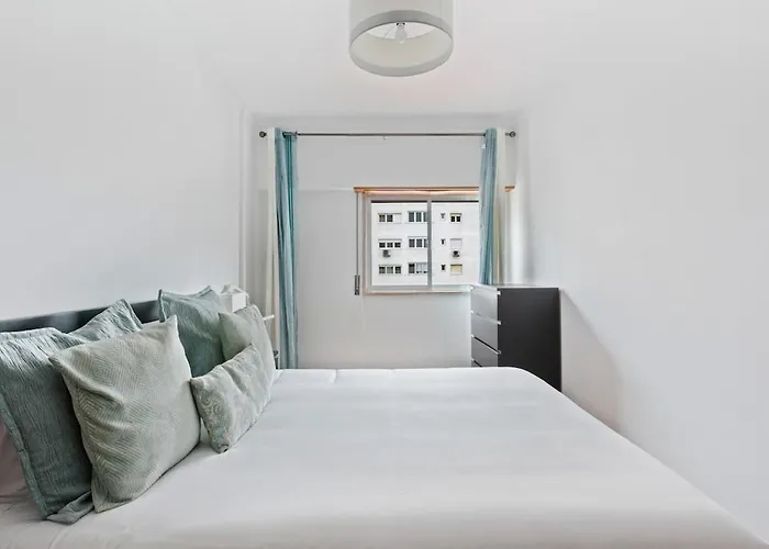Spacious 3 Bedroom In アパート